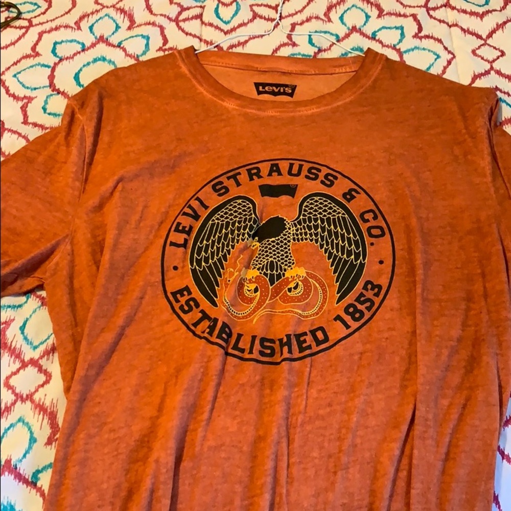 levi shirt